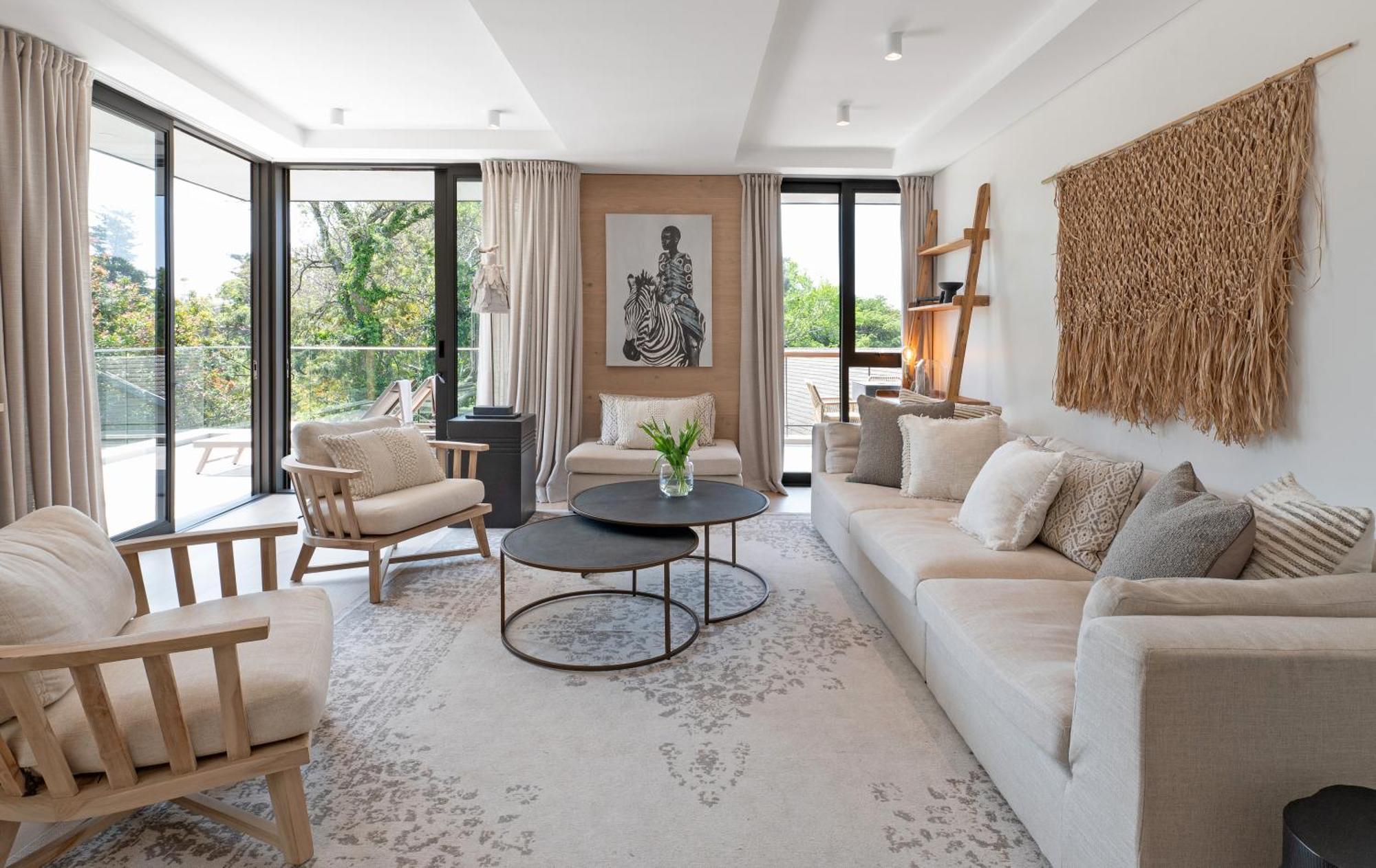 Neue Luxurioese Penthouse-wohnung Mit 3 Schlafzimmern, Atemberaubendem Tafelbergblick Und Rooftop Pool Auf 210m2 Apartment Cape Town