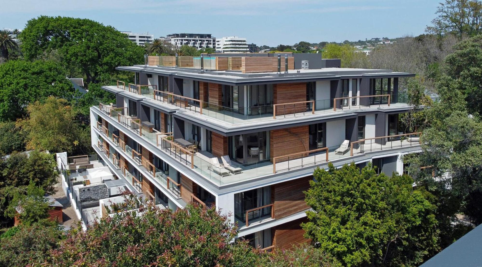 Apartment Neue Luxurioese Penthouse-wohnung Mit 3 Schlafzimmern, Atemberaubendem Tafelbergblick Und Rooftop Pool Auf 210m2 *
