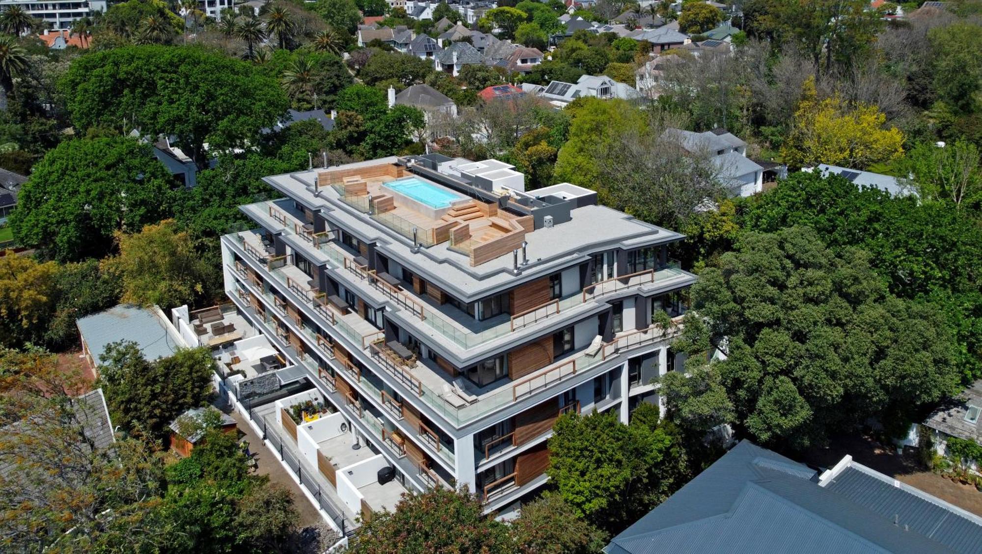 Apartment Neue Luxurioese Penthouse-wohnung Mit 3 Schlafzimmern, Atemberaubendem Tafelbergblick Und Rooftop Pool Auf 210m2