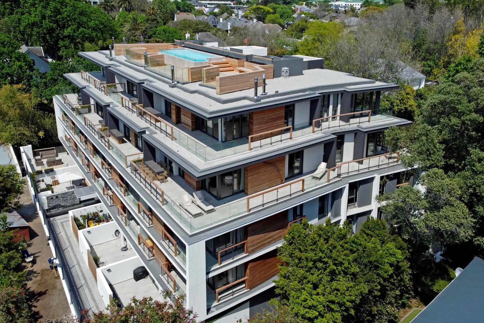 Neue Luxurioese Penthouse-wohnung Mit 3 Schlafzimmern, Atemberaubendem Tafelbergblick Und Rooftop Pool Auf 210m2 *