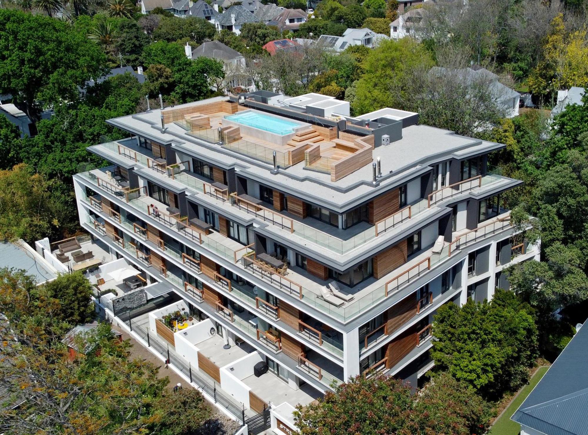 Neue Luxurioese Penthouse-wohnung Mit 3 Schlafzimmern, Atemberaubendem Tafelbergblick Und Rooftop Pool Auf 210m2